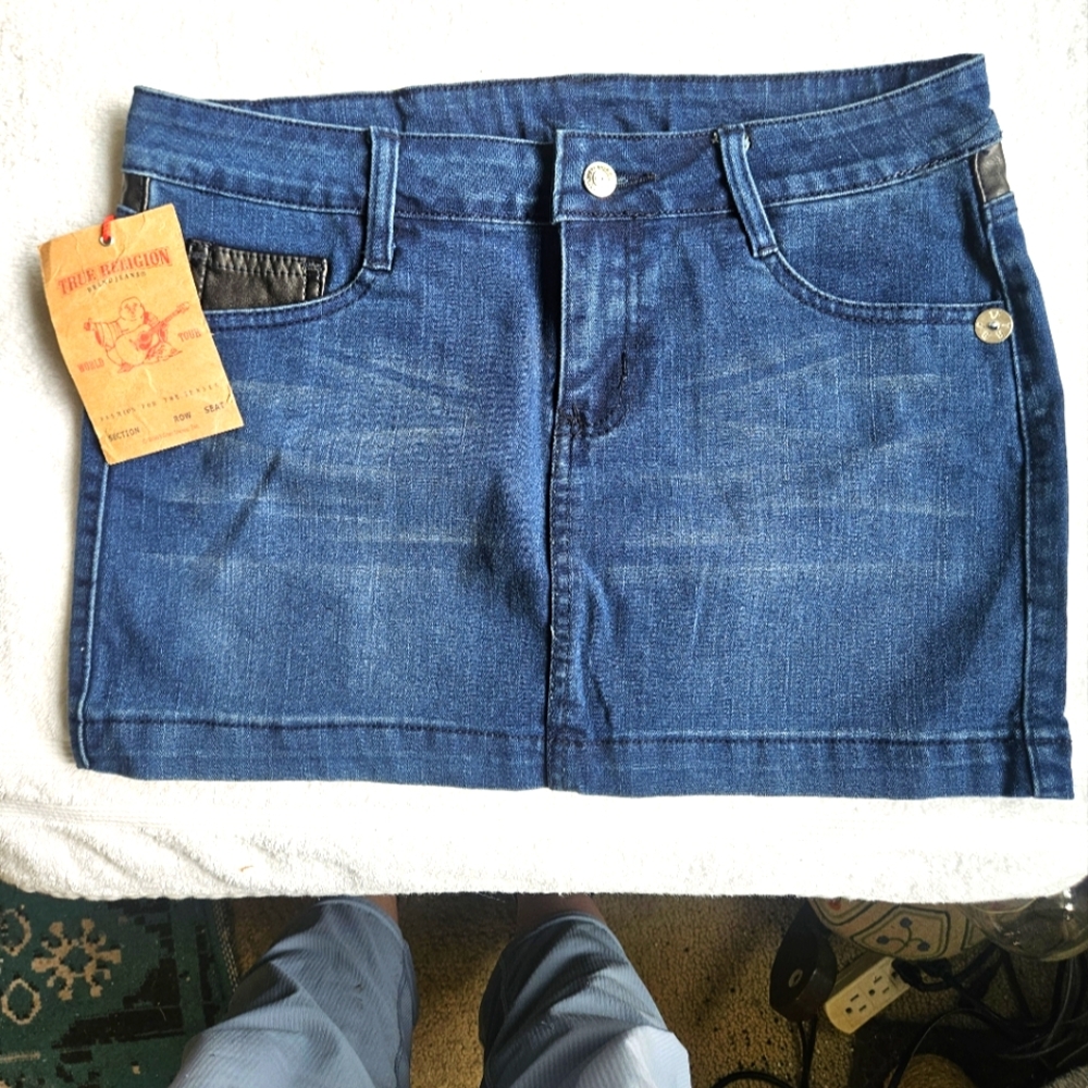True religion stretch denim jean mini skirt faux leather accents sz 29 NEW